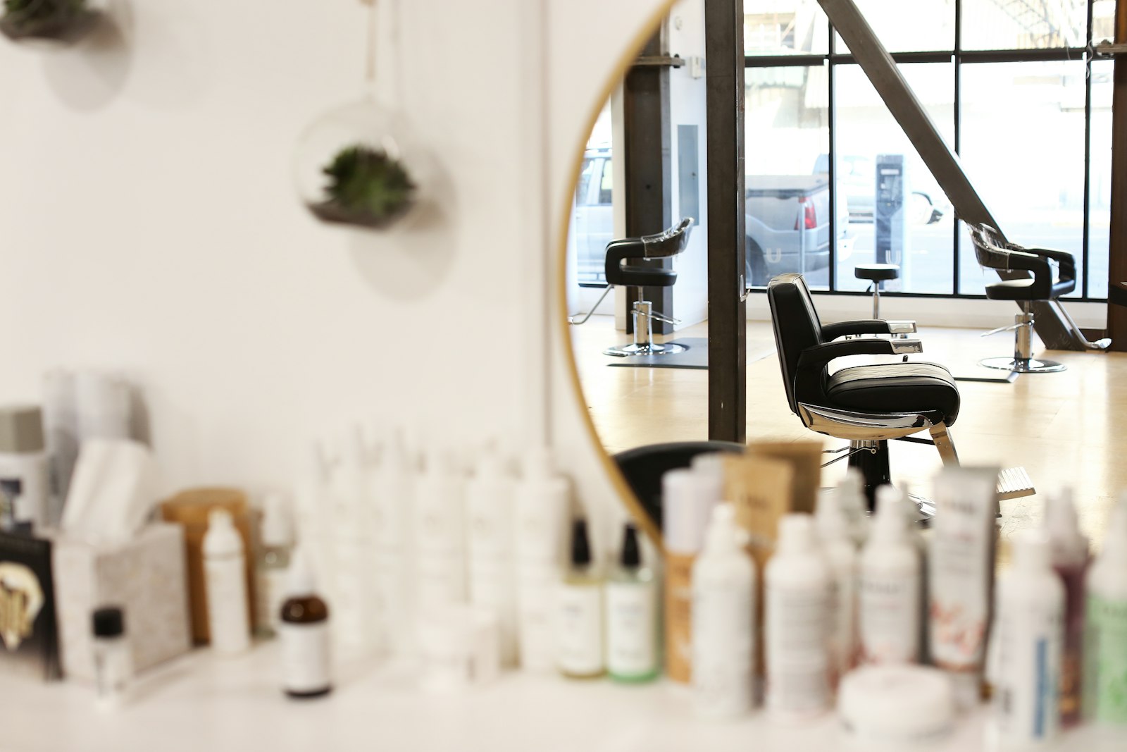 Corte y mantenimiento de barba